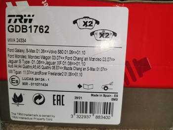 Дисковые тормозные колодки передние TRW GDB1762 для Volkswagen Sharan, Audi Q3, Volkswagen Tiguan, Seat Alhambra (4 шт.)