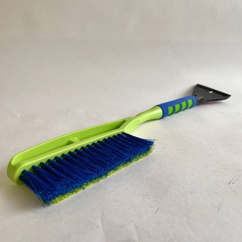Щетка-скребок для снега 63,5 см. RedMark (RM8064)