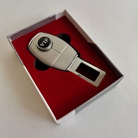 Заглушка ремня безопасности VIP-1, 1шт в коробке (DP-528) Заглушка ремня безопасности VIP-1, 1шт в коробке (DP-528)