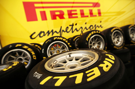 Pirelli поддержала идею проведения тестов шин F1 Pirelli поддержала идею проведения тестов шин F1